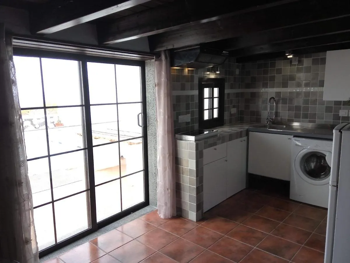 Aloelux Villa !! - Private Villa With Pool , Jacuzzi, Cinema, Massage ,Wonderful View, Art Desing Villa Tias Holiday home