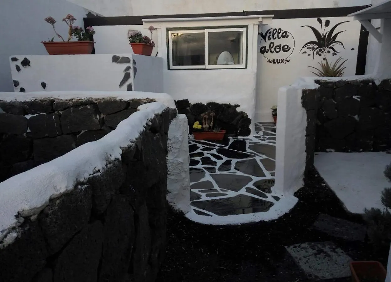 Aloelux Villa !! - Private Villa With Pool , Jacuzzi, Cinema, Massage ,Wonderful View, Art Desing Villa Tias Spain
