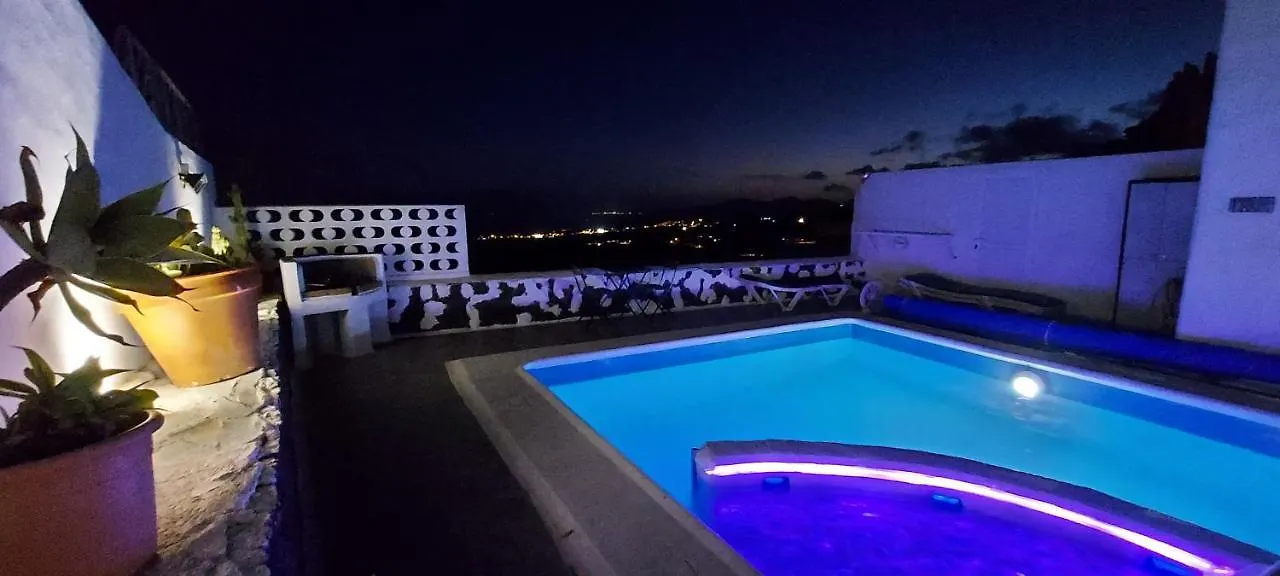 Aloelux Villa !! - Private Villa With Pool , Jacuzzi, Cinema, Massage ,Wonderful View, Art Desing Villa Tías