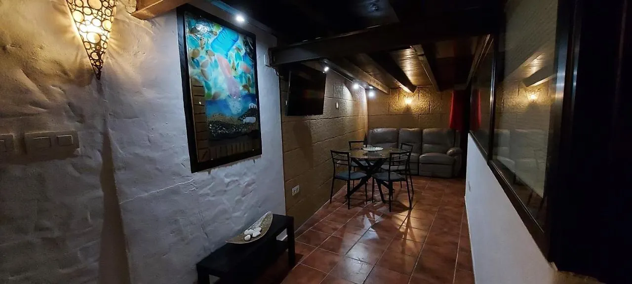 Сasa de vacaciones Aloelux Villa !! - Private Villa With Pool , Jacuzzi, Cinema, Massage ,Wonderful View, Art Desing Villa Tías